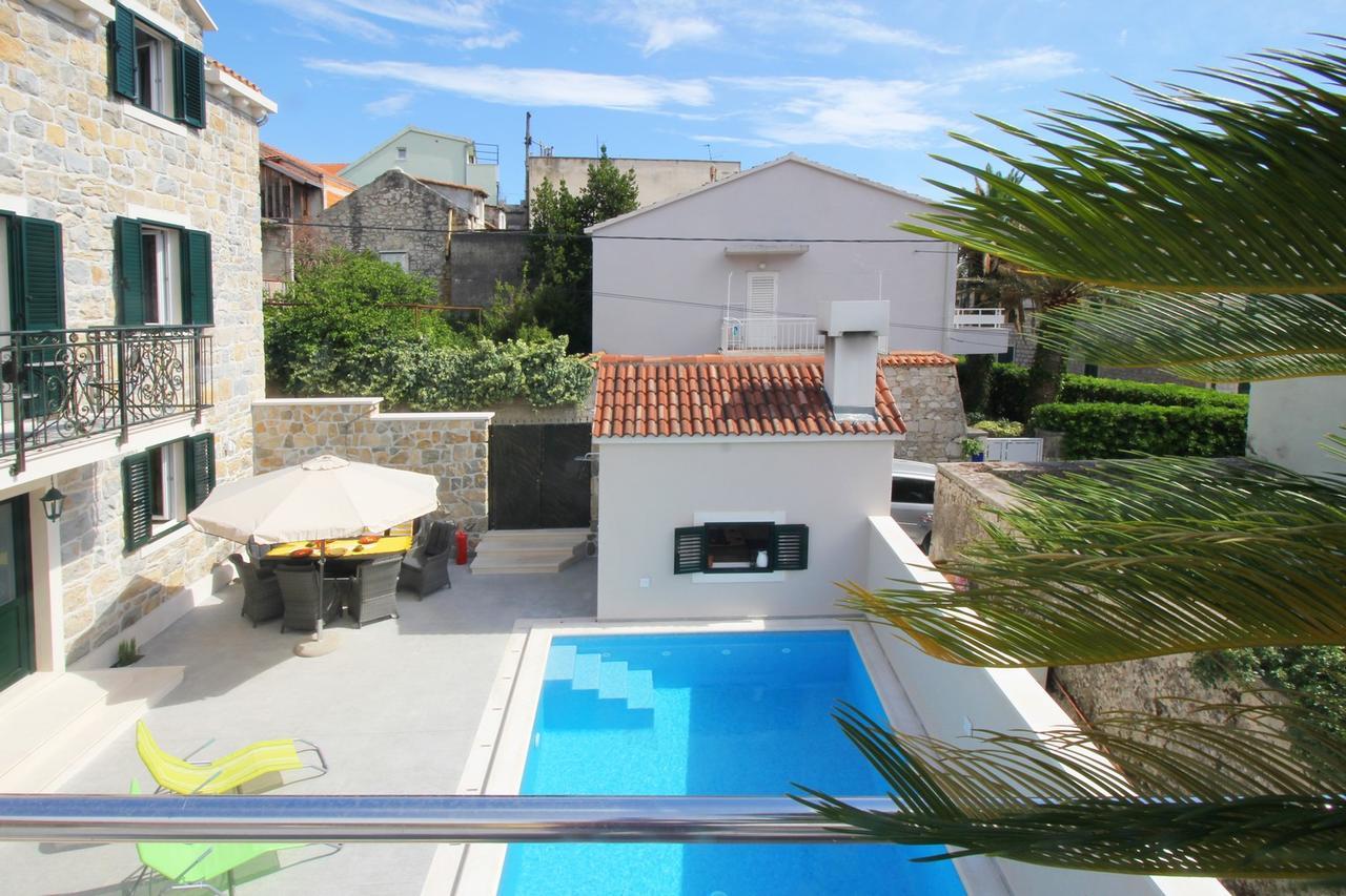 Villa Filipetti With Heated Pool Makarska Exterior foto